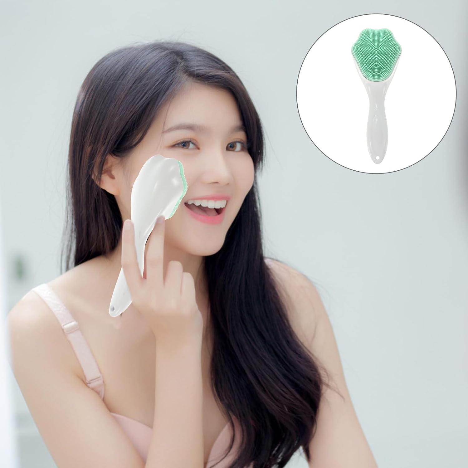 Silicone Face Scrubber and Deep Cleaning Brush Long Handle, Cat Claw Design Facial Cleansing Brush for Sensitive Skin, Manual Face Massager for Daily Skincare in Green