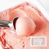 雪山シャーベットのストロベリークリー厶&アイスバーのいちごとキャンディービッツ ストロベリー｜Häagen8｜ハーゲンダッツ ジャパン Häagen-Dazs