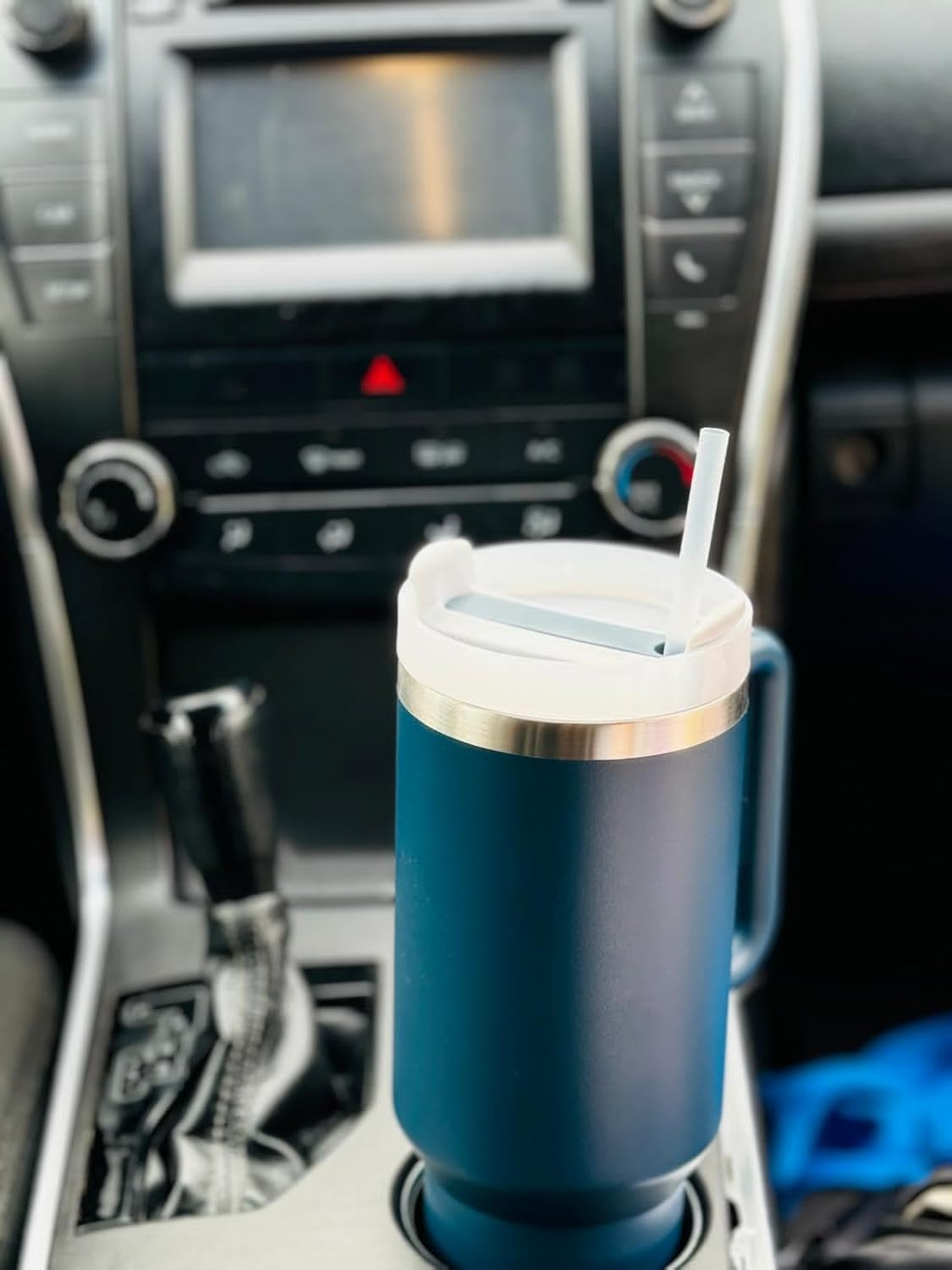 40 ozTumbler with hanle and straw Lid, Insulated Reusable Stainless Steel Travel Mug Keeps Drinks Cold up to 34 Hours, 100% Leakproof Bottle for Water, Iced Tea or Coffee, Smoothie and Morecolor Demin
