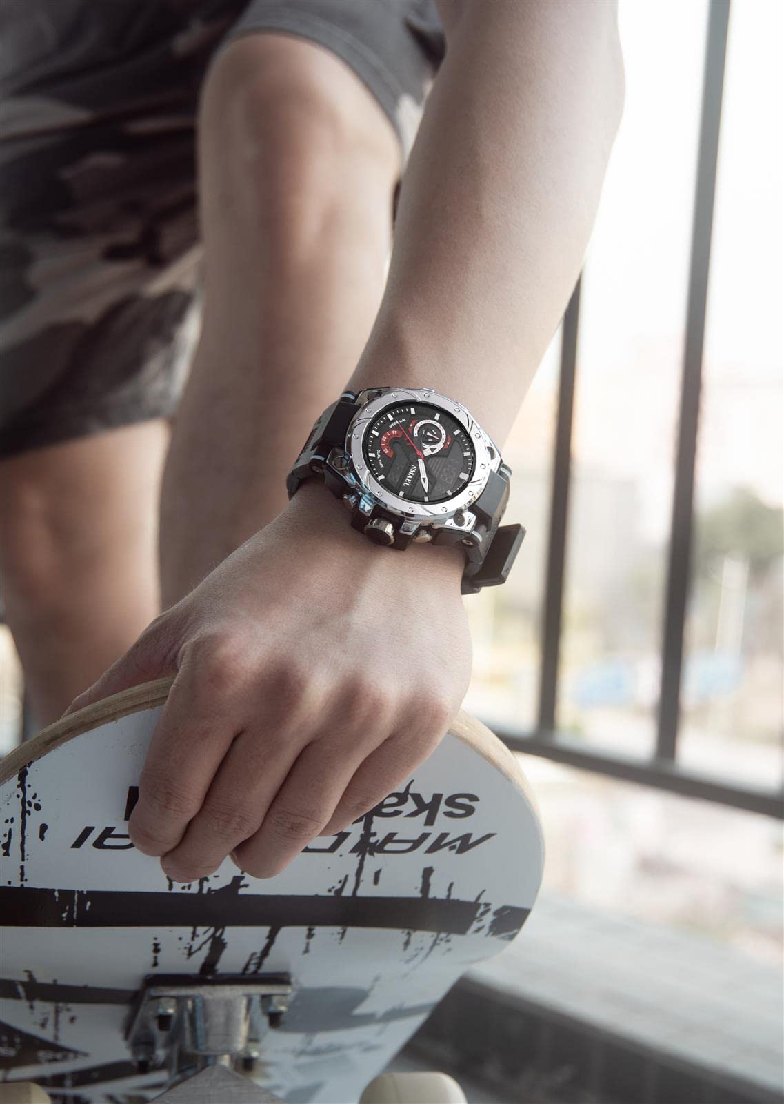 Montre Sport Homme Digitale Etanche 5 Bar avec Chronographe Alarme LED Eclairage Date-Montres avec Bracelet en Silicone