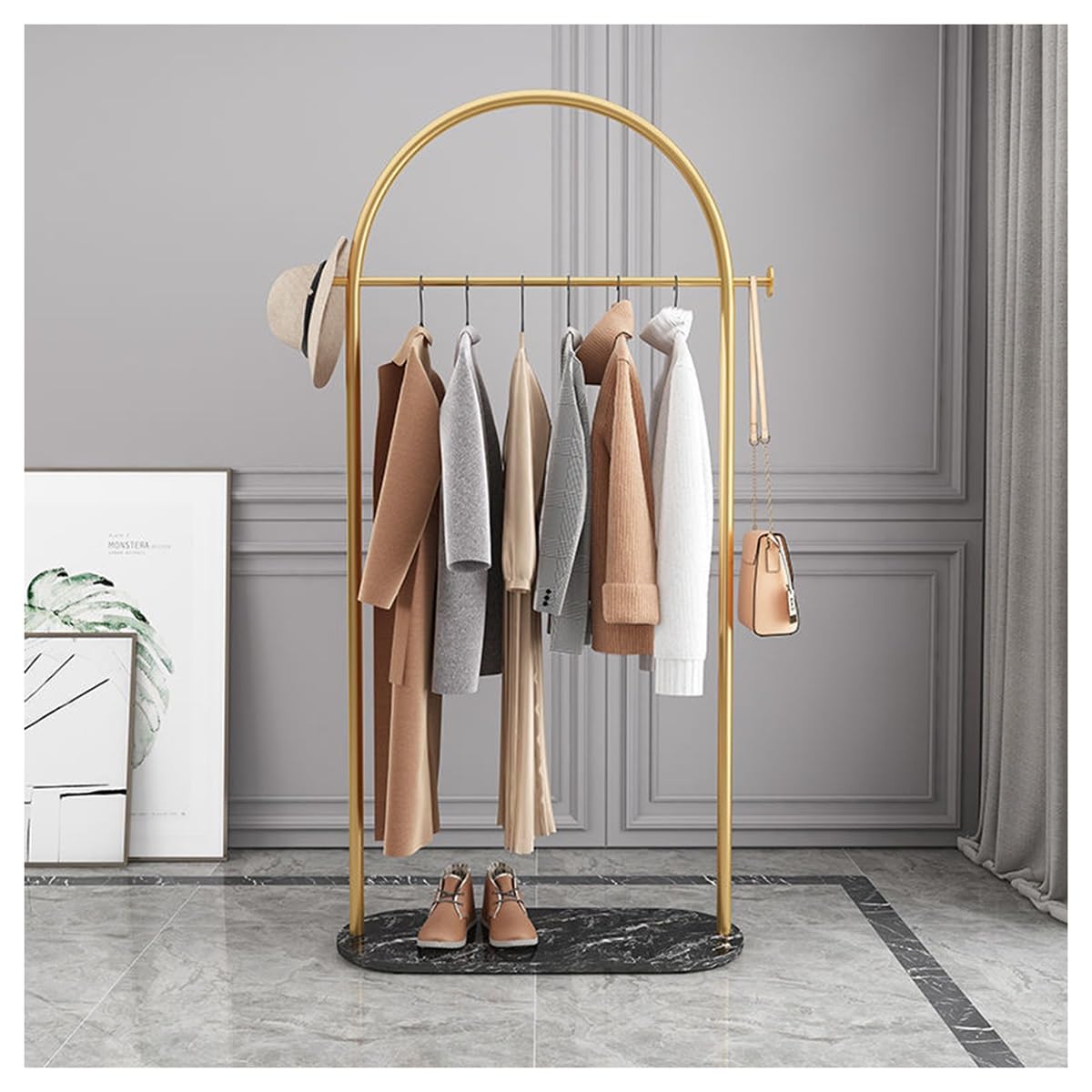 HKaikzo Appendiabiti dorato, moderno appendiabiti autoportante per appendere vestiti, resistente, con base in marmo, per camera da letto, bagno, soggiorno, boutique, larghezza 60 cm