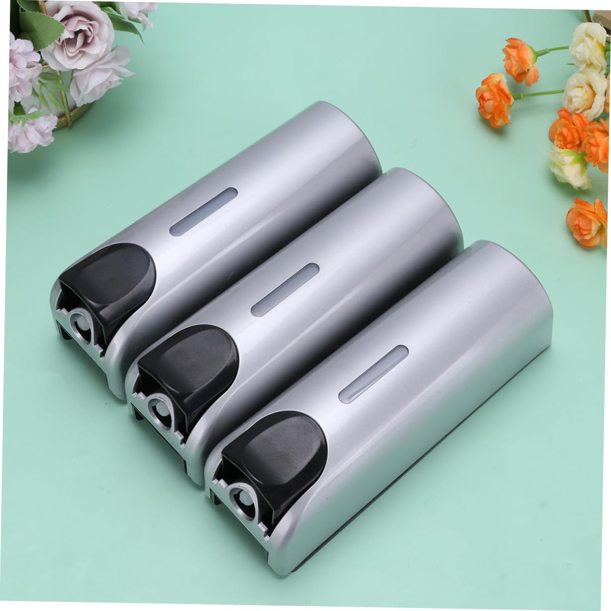 Dispensador de Jabón Triple de Pared Plata Metal y Plástico