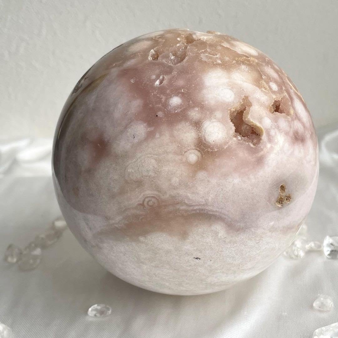 1kg越えBIG！ 結晶ジオードのピンクアメジストスフィア 1kg越えBIG！ 結晶ジオードのピンクアメジストスフィア - メルカリ