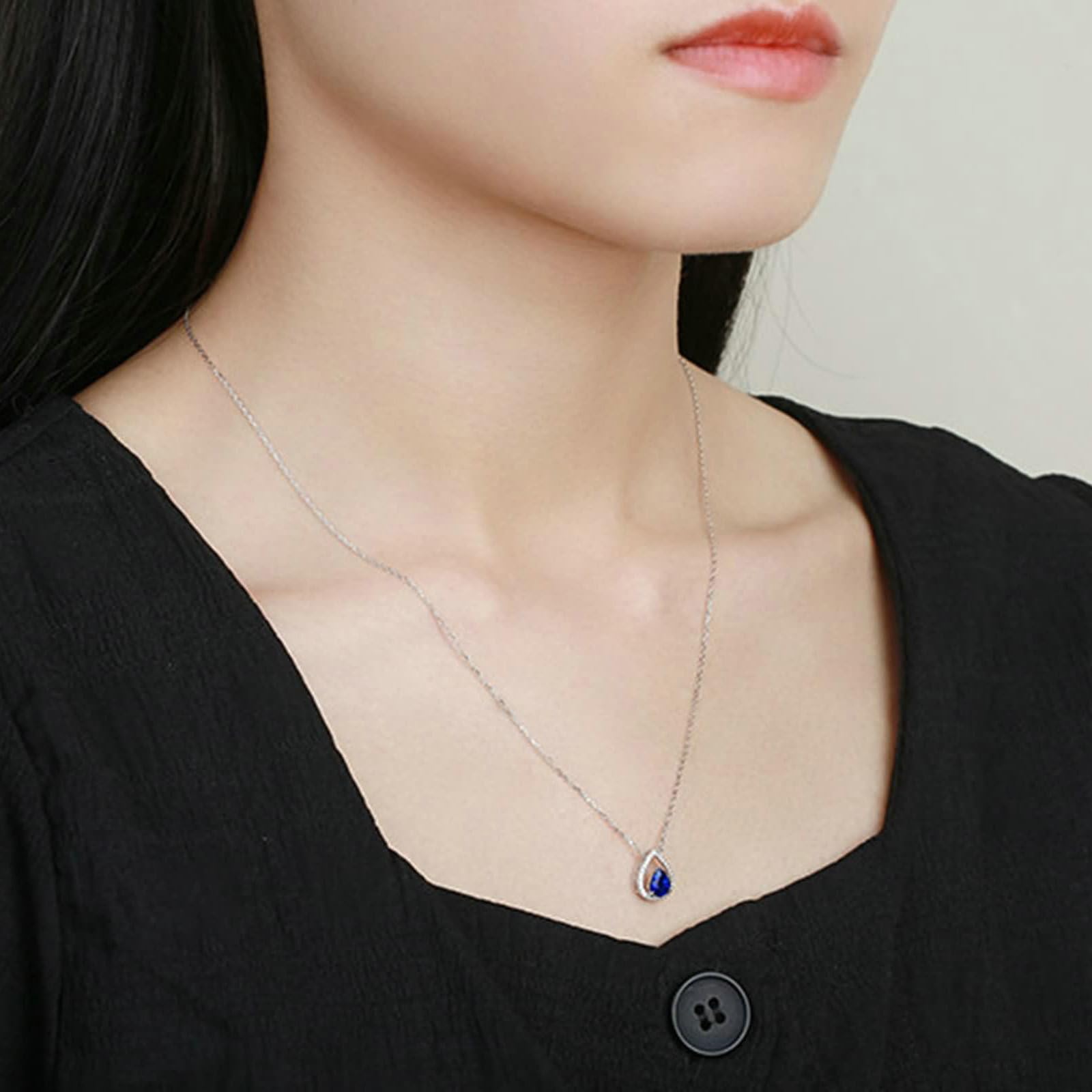 Collar de mujer de platino 950 gotas con zafiro de 0,75 ct