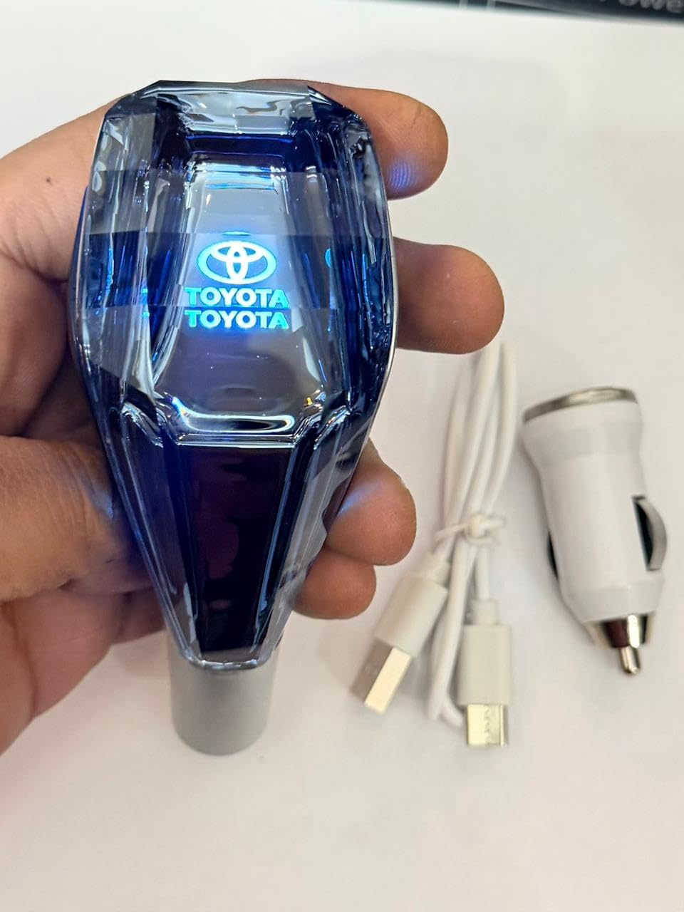 AUTO MT Car Crystal Gear Shift Knob LED Touch Sensor Illuminated Logo Multicolour Gear Shift Knob Toyo-ta No Button Operated Shift Lever Knob Universal Fit for Manual Car Stylish-picture-10
