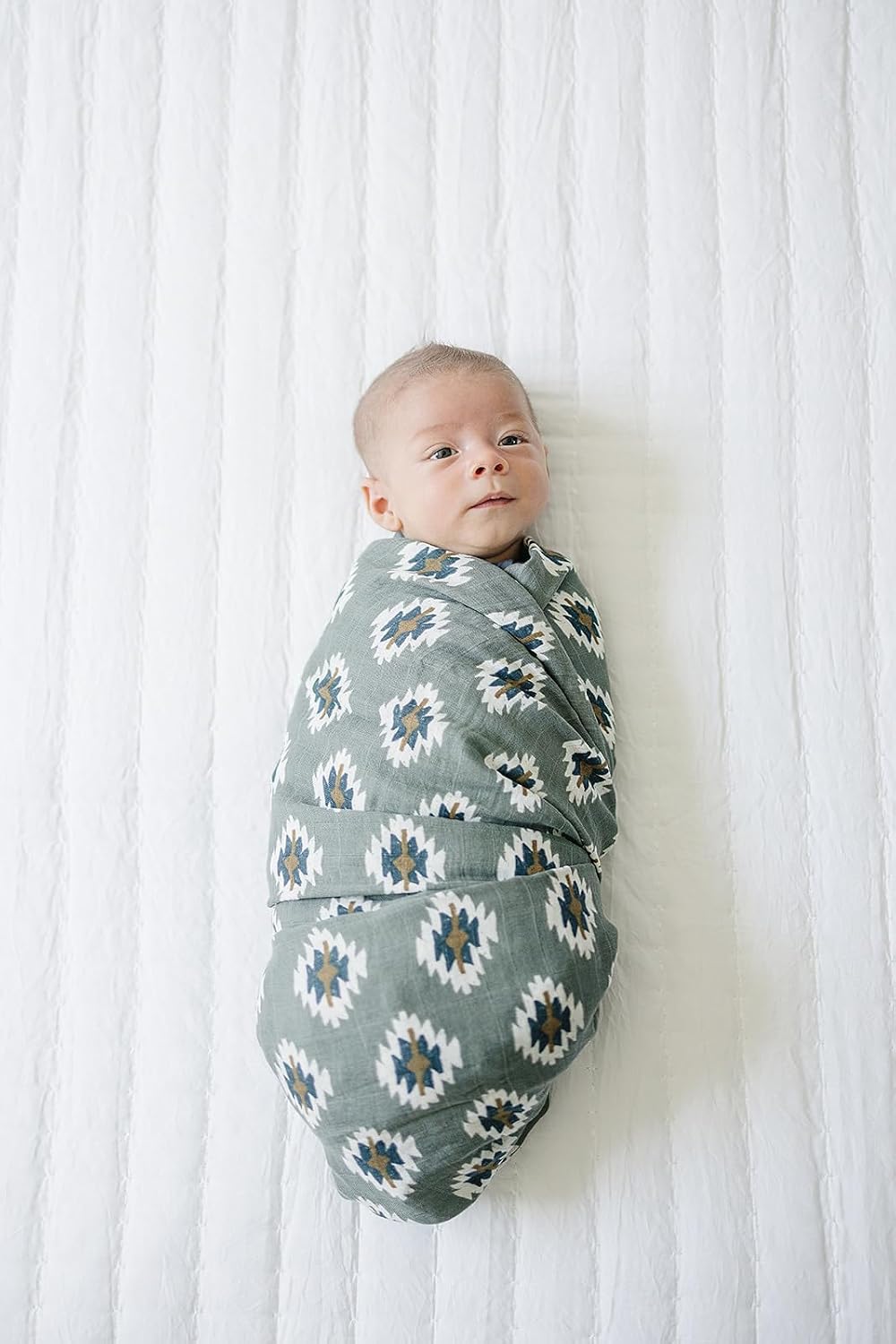 Mebie Baby Southwest Aztec Muslin Swaddle, Modern and Neutral Swaddle Blanket for Baby Girl or Boy, Soft Baby Blankets, 0-3 Month, Comfy Wrap, Baby Essentials & Gifts