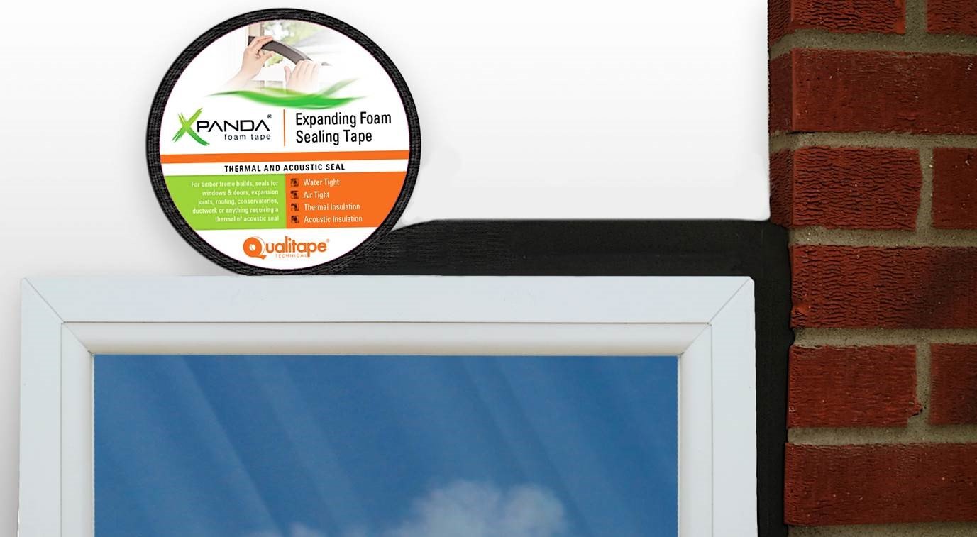 Nastro di schiuma poliuretanica, grigio scuro 7 – 12 mm/35 mm di larghezza. Per sigillare vuoti a 600 Pascal (BG1) Stormproof Weathertightness. 35 mm larghezza per articolazioni tra 7 – 12 mm