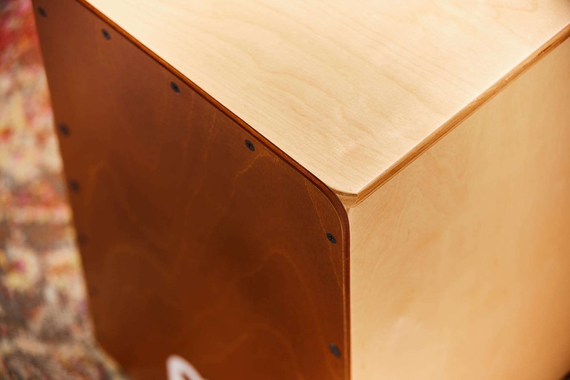Meinl Percussion Snarecraft Cajon Instrument - Drum Box Compatto con 2 Cordiere - Superficie di Suono Betulla Almond (SC80AB)