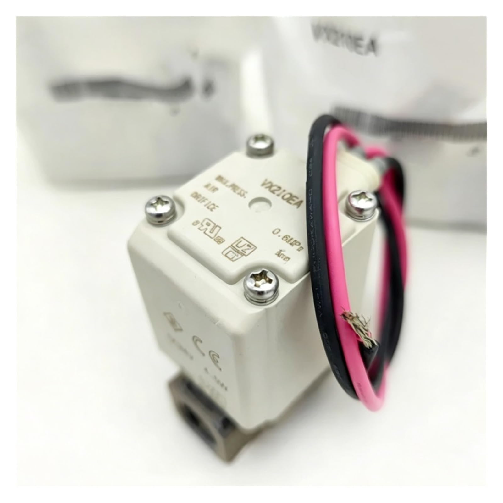 TPKMVGAP 1pcs solenoid valve VX210EA 24V VX210EAXB 24V VX210EAXNB VX2A0AA VX2A0BA VX2D0AA VX2D0BA VX2D0CA VX210AA VX210AAXB(VX210EA 24V)
