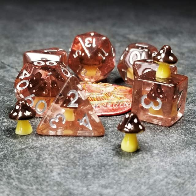 Miniatura 7 de Sage's Portal Familiars and Reagents - Juego de dados poliédricos de resina para Dungeons and Dragons RPG de mesa TTRPG (negro Magic Shrooms)