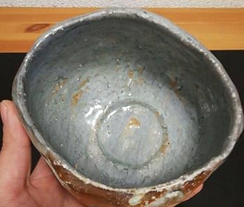 Amazon.co.jp: 高松俊人作 西山窯 伊賀焼 窯変 茶碗 共箱 共布 略歴付