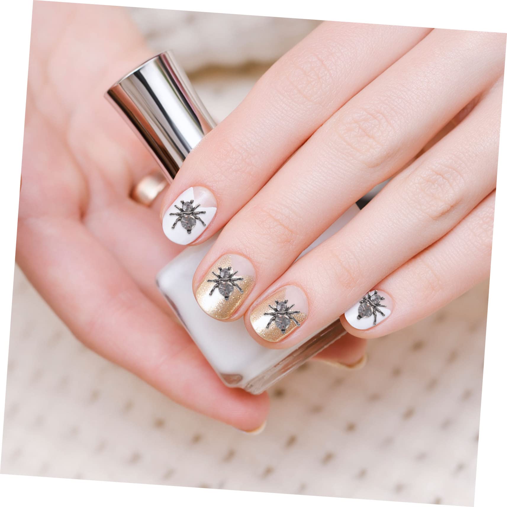 Healvian 400pièces Charms Métalliques Araignée Pour Décoration De Manucure Halloween Pour Femmes Accessoires Nail Art Attrayants