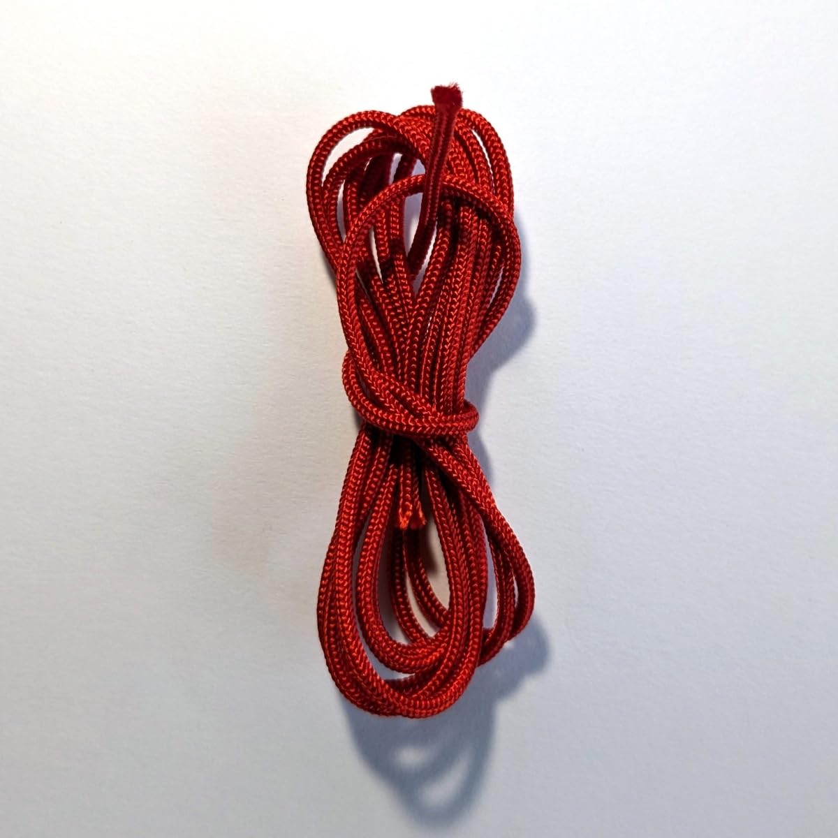 Amazon | 紐・手芸材料◇中唐打ち紐 太さ約2mm 100cm 1本 赤NO3