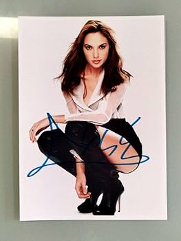 ガル・ガドット 直筆サイン入り写真　保証書付き ワンダーウーマン　oz0 ガル・ガドット 直筆サイン入り写真 保証書付き ワンダー