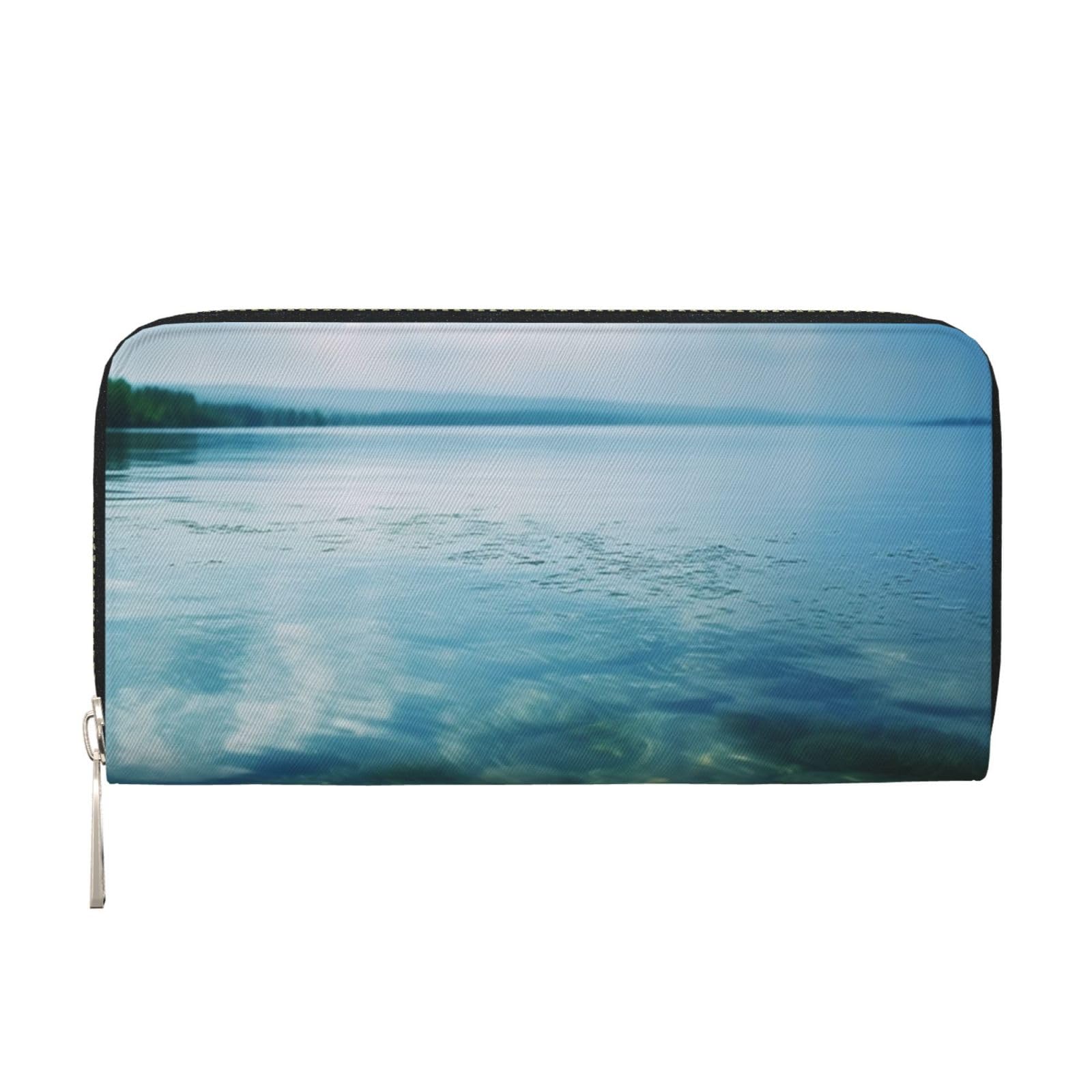 AMREWQYL Lake water printed Leather Hand Wallet Women's Travel Wallet Credit Card Wallet