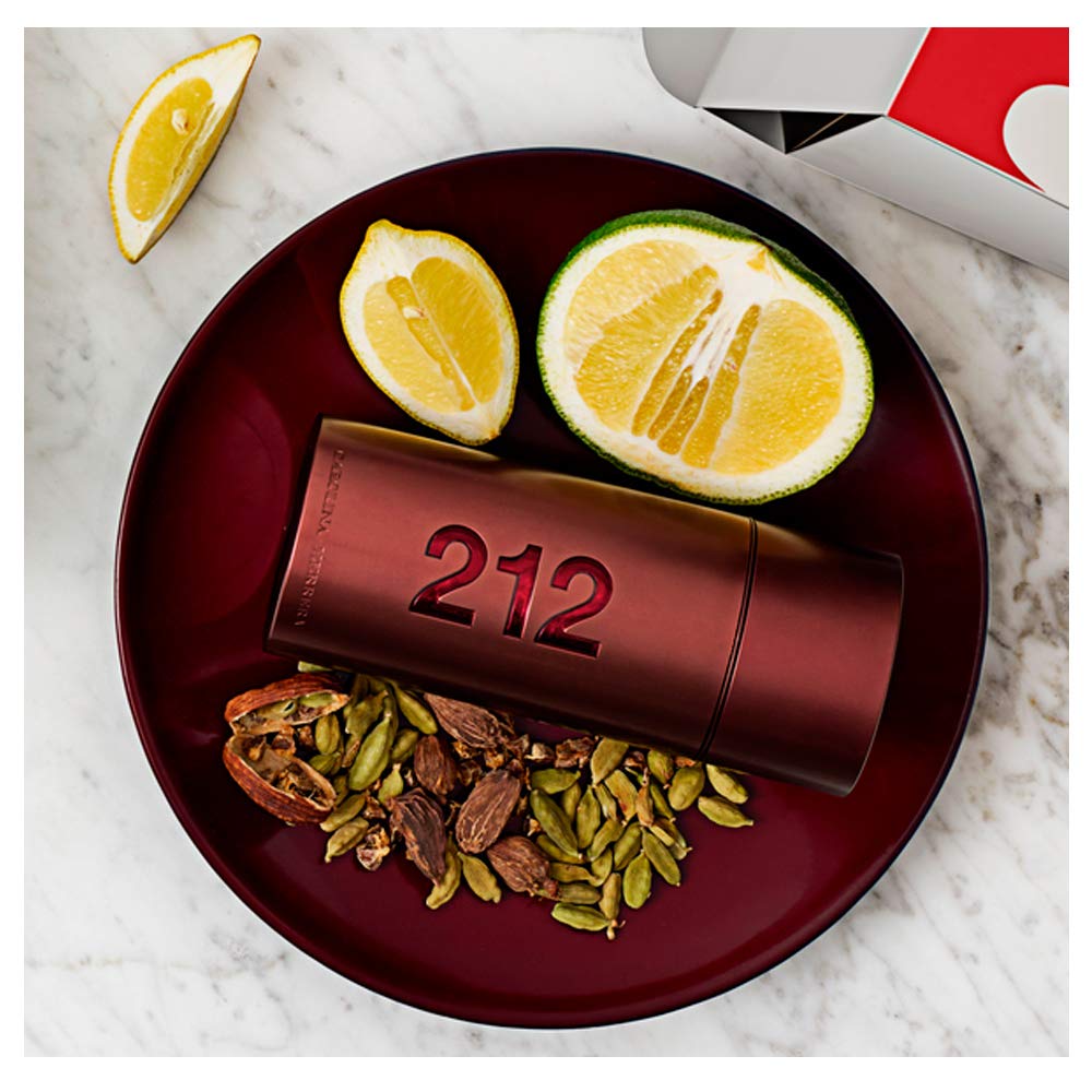Amazon | キャロライナ ヘレラ CAROLINA HERRERA 212 セクシー メン