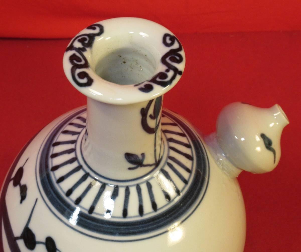 Amazon.co.jp: 珍品『古伊万里染付梅文赤絵下おっぱい徳利(高さ22