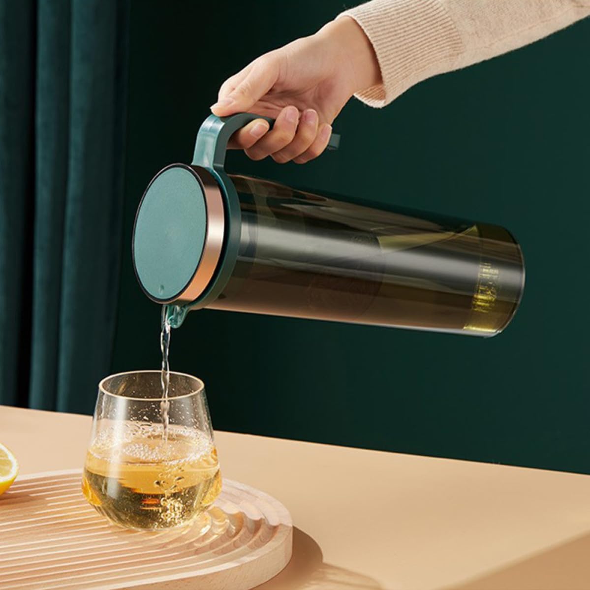 Jarra para Bebidas Fría de 1.2l Diseño Elegante y Resistente al Calor, Práctica para Servir Agua y Cerveza en Cenas y Otras Ocasiones
