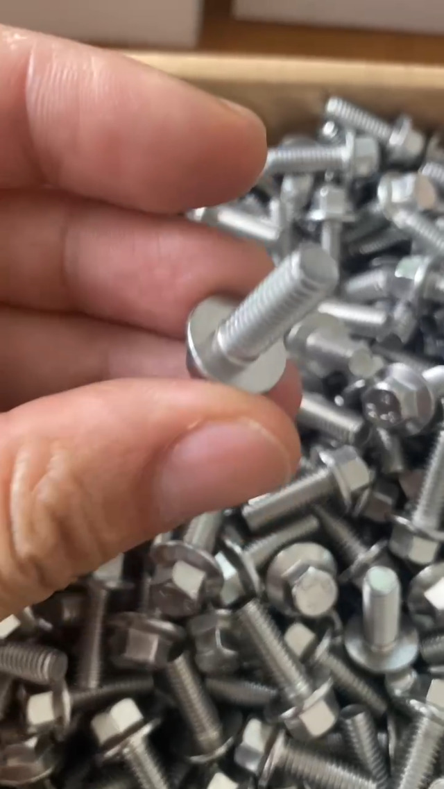 Image of Junter 10pcs M6-1.0 x 16mm A2-70 Flat Bottom Flanged Hex Head Metric Screws | A2 Stainless Steel, Hex Cap Flange Bolt, Flat Bottom, Flanged Hexagon Head, Fully Threaded, Standard Coarse Thread, 5787