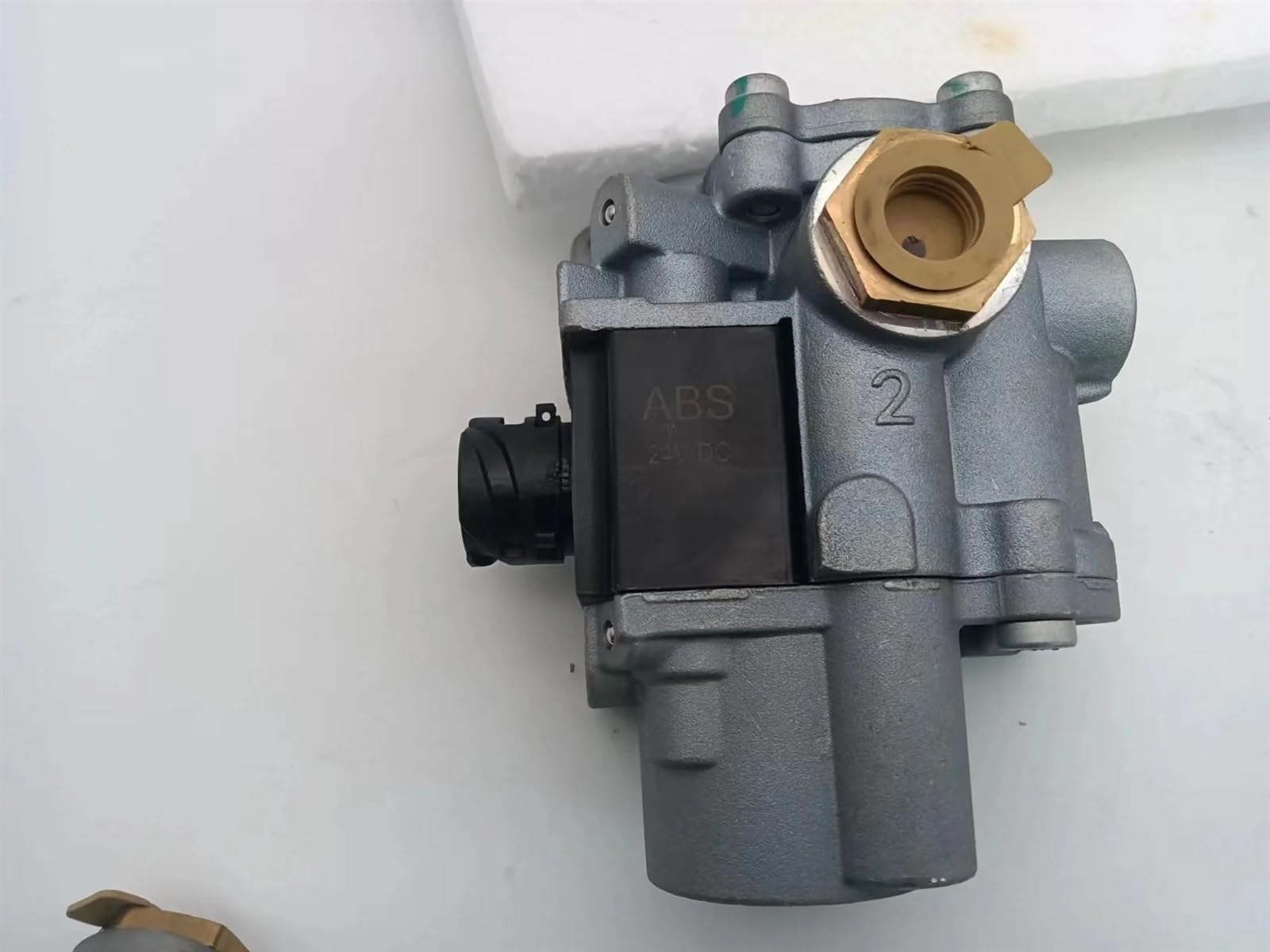 Électrovanne D pour résoudre les chutes de pression avec valve relais rapide