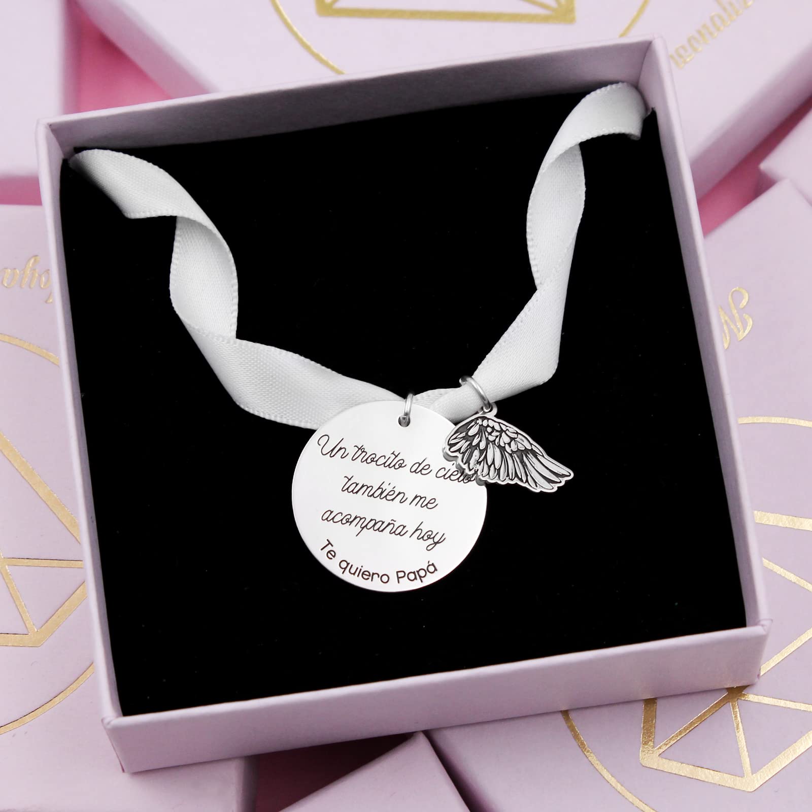 Medalla para Ramo de Novia y Ala de Ángel en Plata de Ley - Un Trocito De Cielo También Me Acompaña Hoy (Medalla Ramo 3)