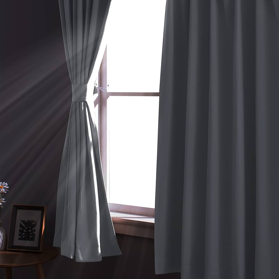 Amazon｜NICETOWN 遮光カーテン カフェーカーテン 仕切り用 幅100cm丈