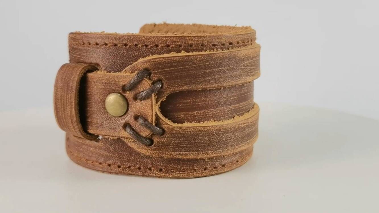 Bracciale Polsino In Vera Pelle Multistrato – Stile Surfer Tribale – Uomo/Donna – Fatto A Mano