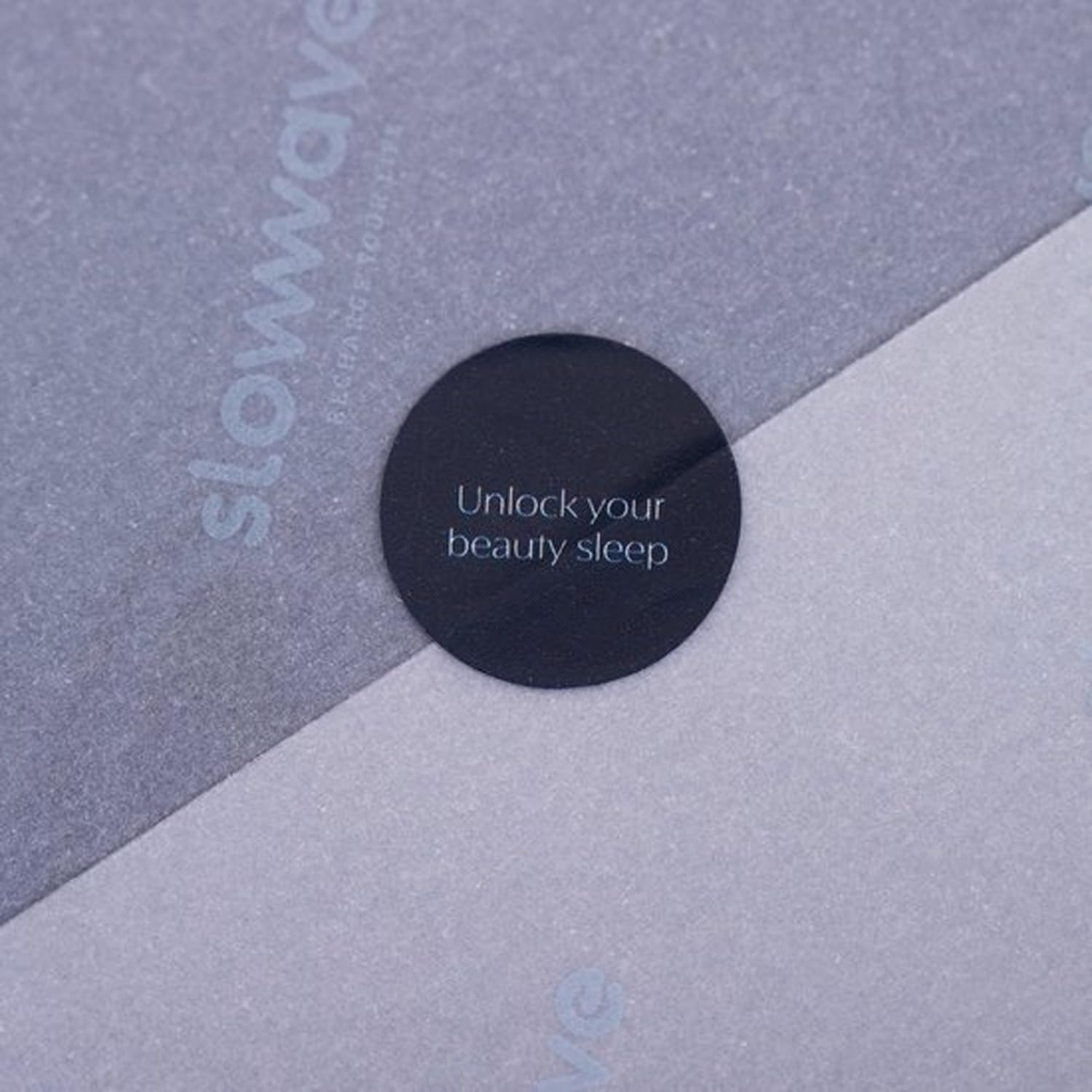 Slowwave Premium Silk Sleep Mask - 3D - 100% Verdunkelung - konturierte Augenpartie - Premium Schlafmasken aus Maulbeerseide - Hypoallergen und atmungsaktiv - Sleep mask - alle Schlafpositionen - Blau