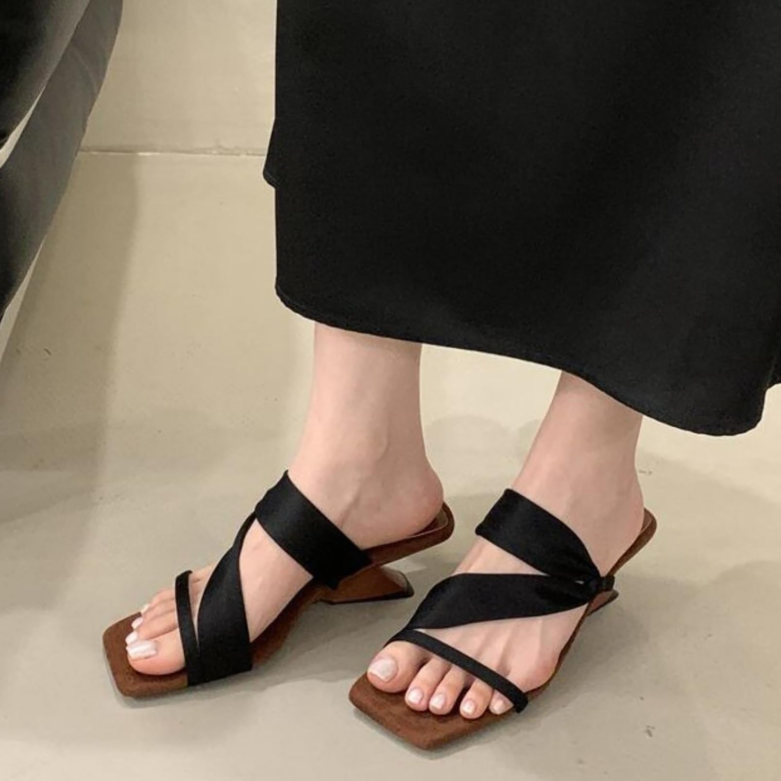 Sandalias Mujer Punta Cuadrada Abierta Tiras Cruzadas Tacón Bloque Verano