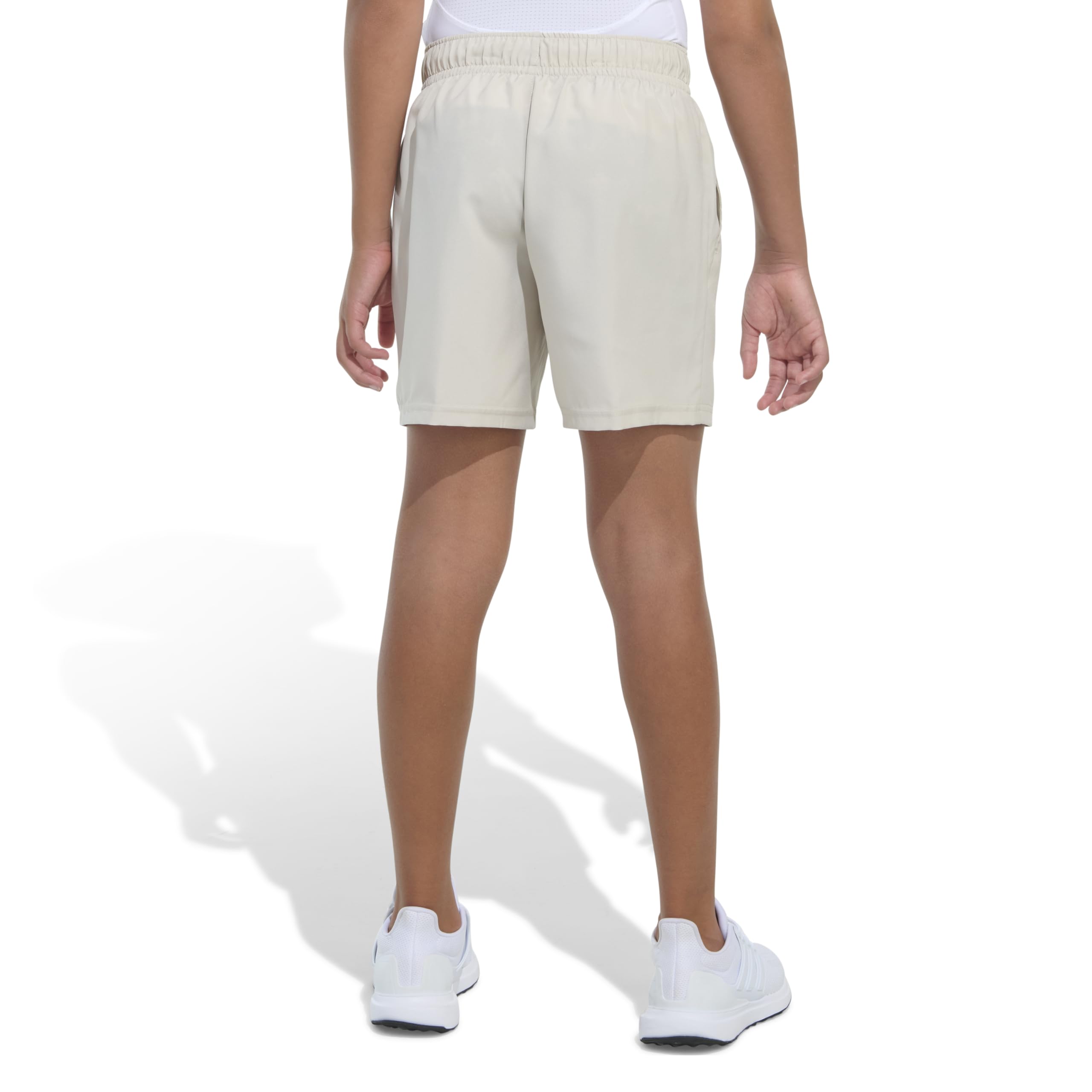 Adidas Essentials Short pour garçon avec petit logo