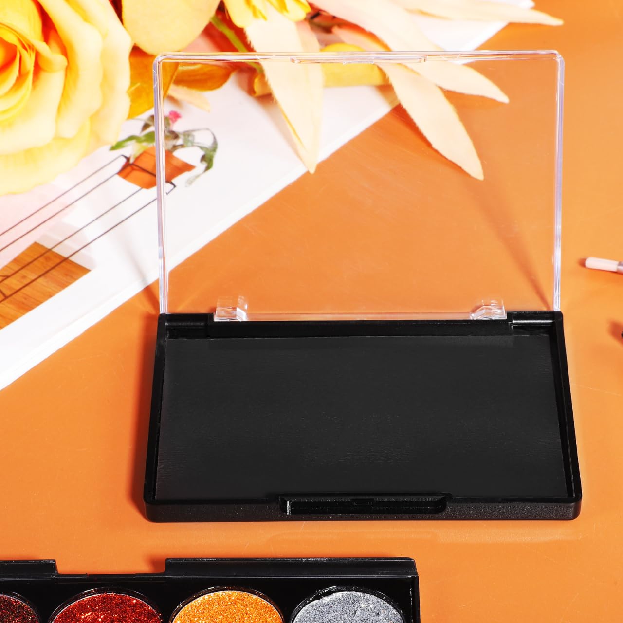 FRCOLOR Empty Magnetic Eyeshadow Palette with Transparent Lid, Practical Makeup Palette for Individual Empty Eyeshadow Box for Pans - Image 2