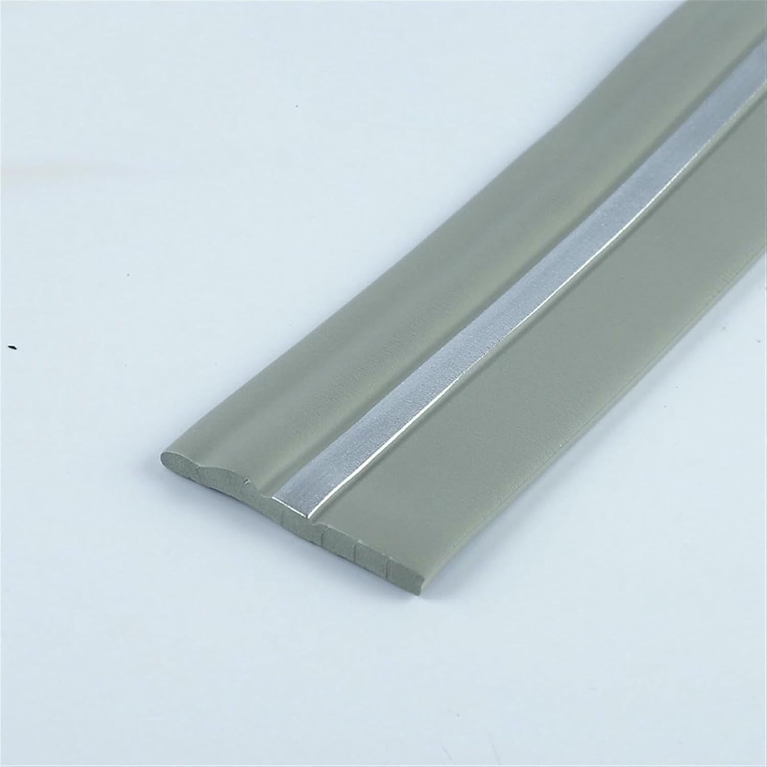 Flexible Baseboards Molding Trim, Flexible Wall Baseboard Moulding Trim, Peel and Stick Rubber Base, 4 Inch ×16. ft and Caulk and Strips for Floor~/