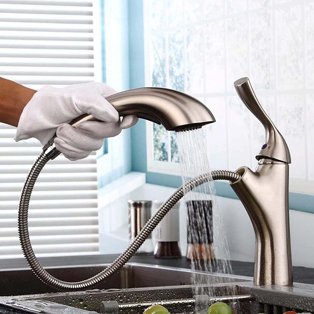 Mitigeur de cuisine en nickel brossé robinet robuste chaud et froid pour évier moderne