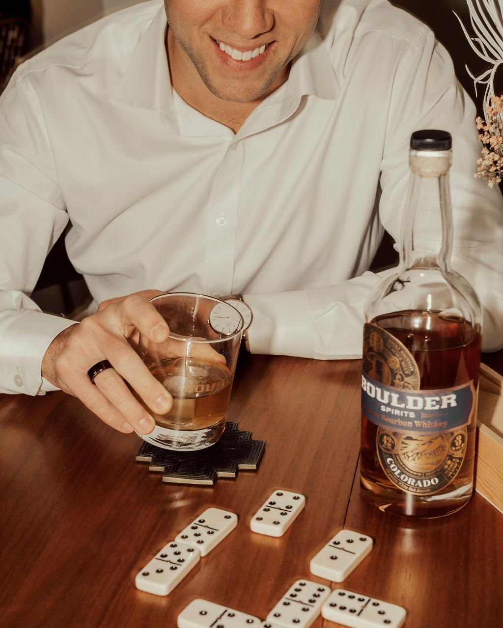 Boulder Spirits | Straight Bourbon Whisky | 700 ml | 42% Vol. | Unkonventioneller & sanfter Bourbon | Mit 44% gemälzter Gerste