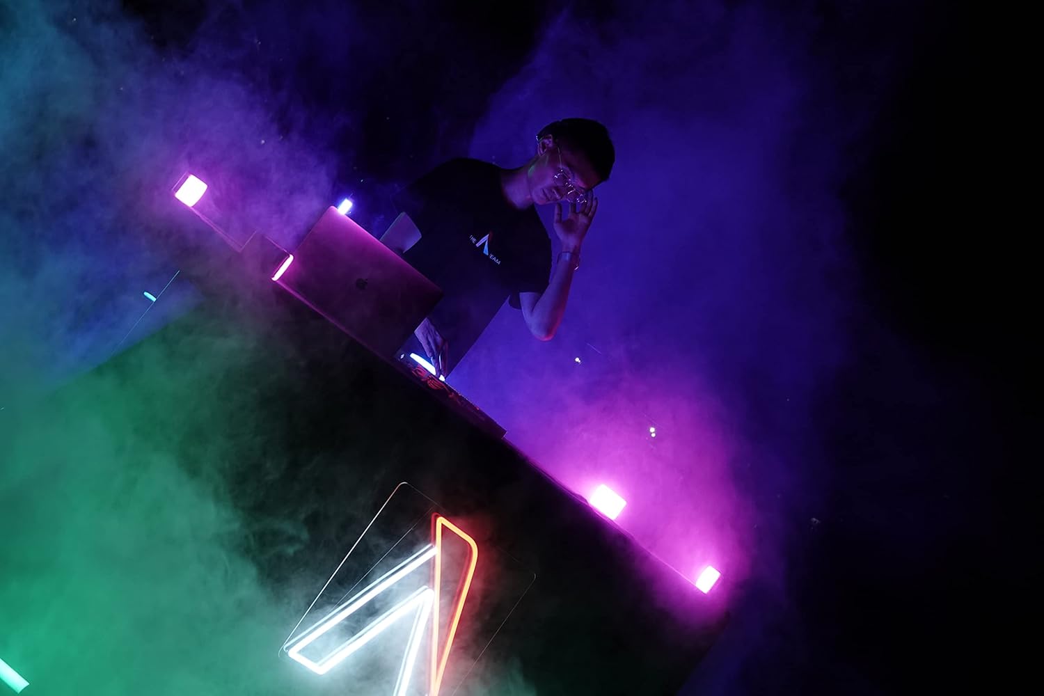 Aputure MC RGBWW Mini LED Light