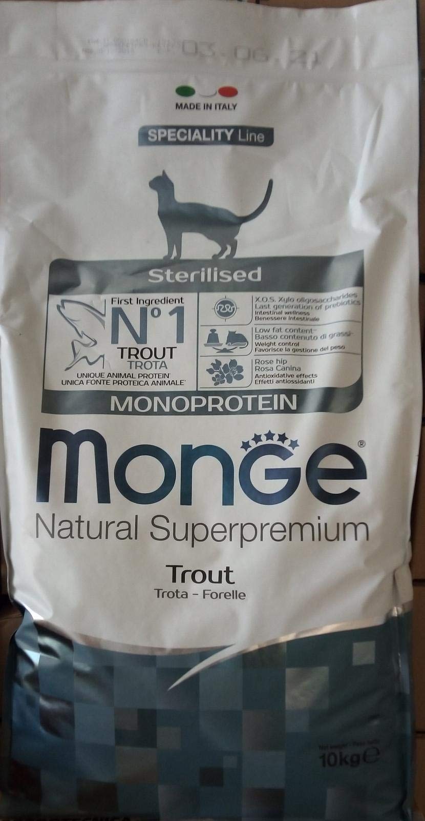Monge Natural Superpremium Monoprotein* STERILISED TROUT, cibo secco per gatti sterilizzati (alimento a base di trota, basso contenuto di grassi, 10 kg)