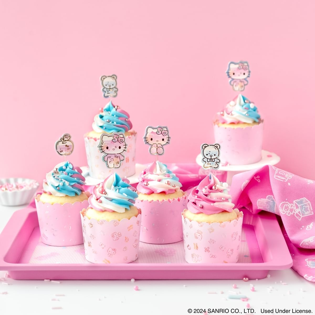 Amazon.com: Handstand Kitchen Hello Kitty Commemorative 50th