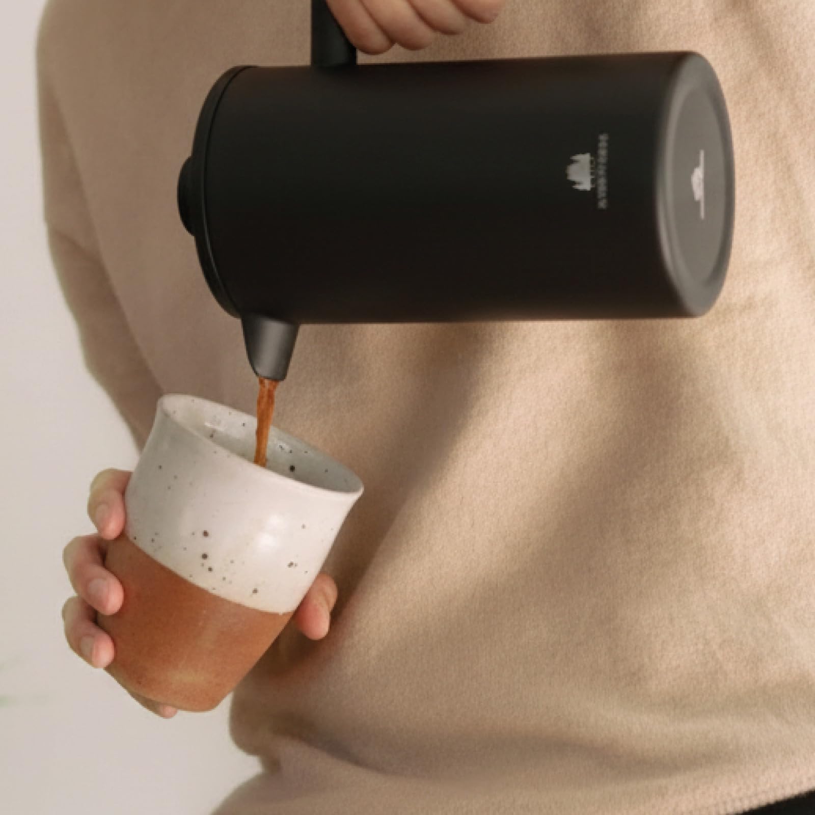 Groenenberg French Press Black 600 ml lub 1 litr I wysokiej jakości zaparzacz do kawy z funkcją podgrzewania termicznego I zaparzacz do kawy ze stali nierdzewnej
