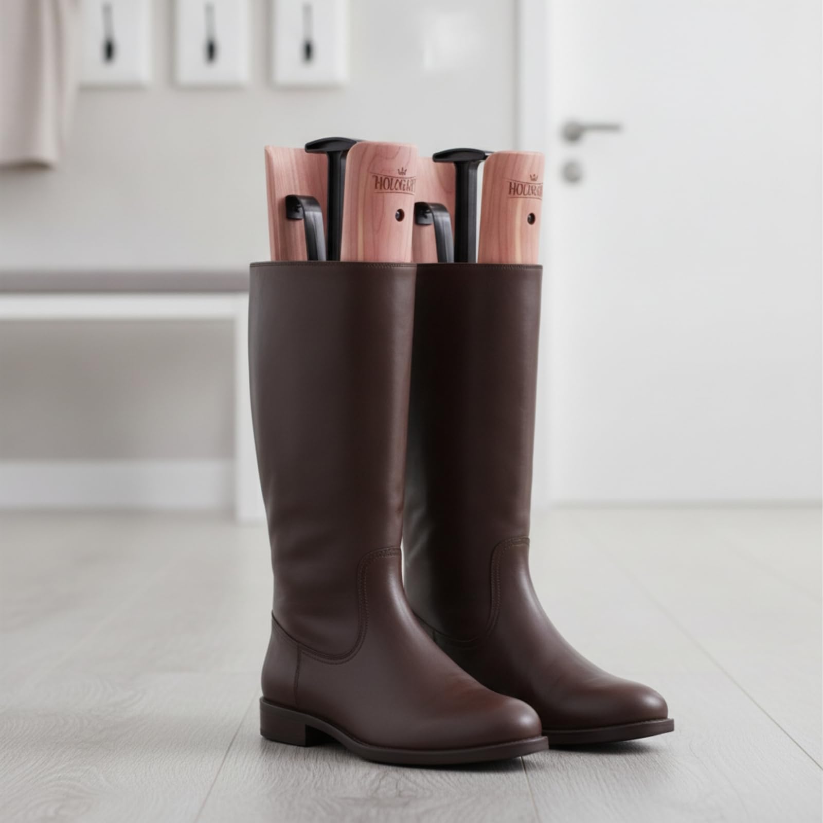 Stiefelform aus Zednholz guchshemmend Schuhspann mit Holzrahmen praktisch Stiefelspann für Saisonlagung