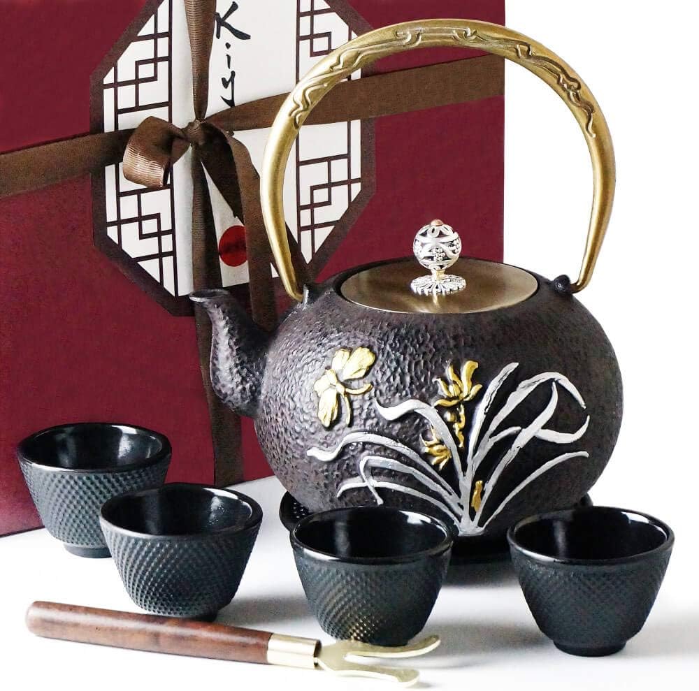 8PC Japanese Tea Set - Large Cast Iron Tea Kettle 40,57Oz (1,2L) with 4 Tea Cups, 1 Trivet and 1 Wood Lid Holder. Stovetop Safe. Ceremonial Matcha Accessories and Iron Anniversary Gifts