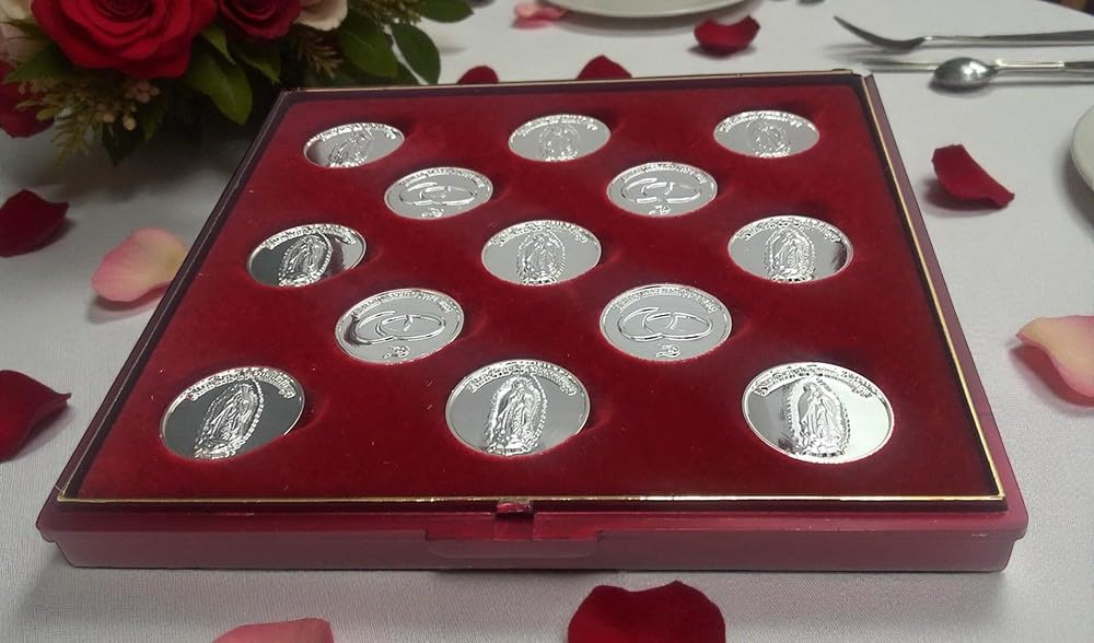 Arras de la Vírgen de Guadalupe, con saquito de satén y Estuche.