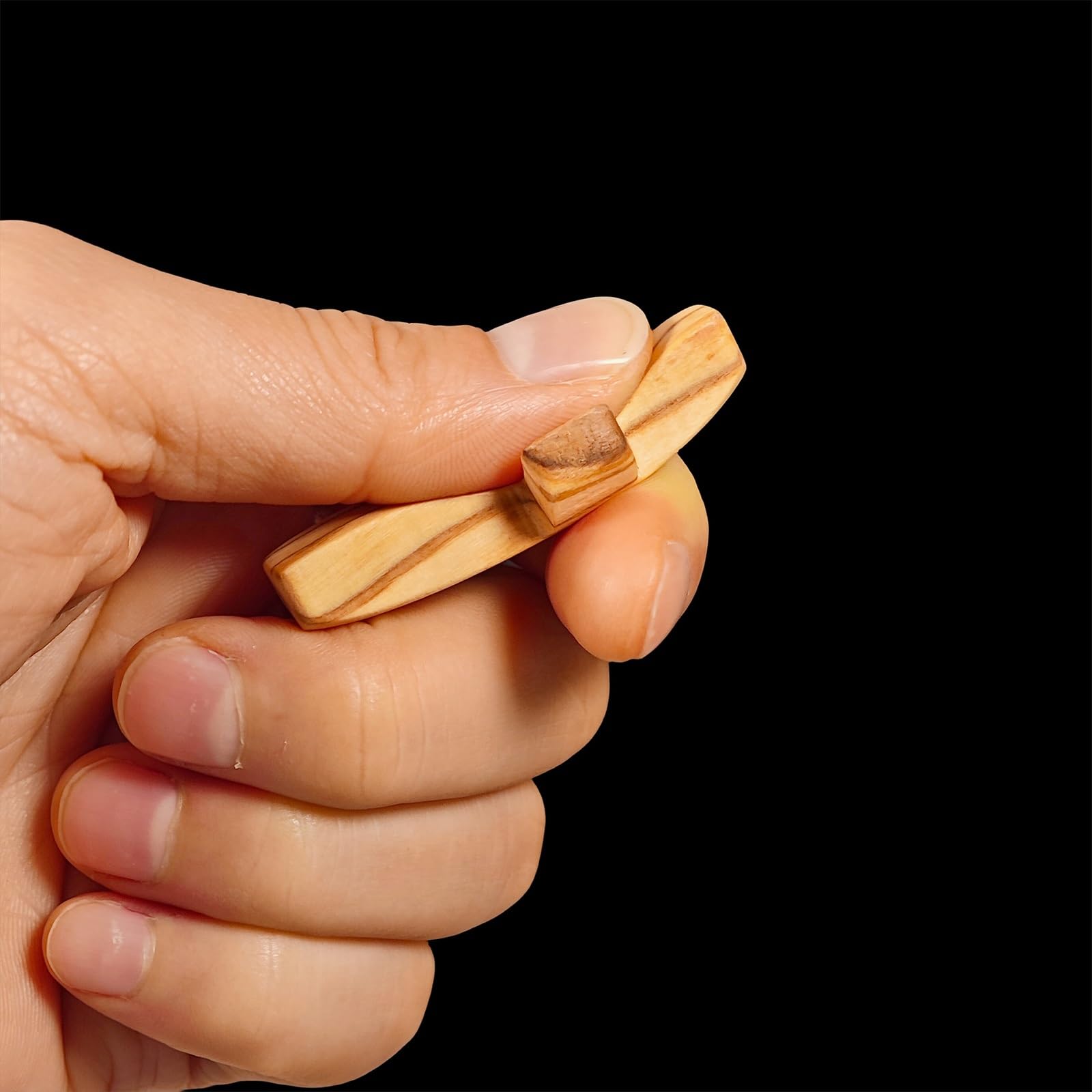 Cruz de Madera Hecha a Mano "Mi Corazón", Regalos para Aliviar el Estrés con los Dedos, Rezo Orar Ánimo Cruz Pequeña de Bolsillo para Adultos Que Rezan, Se Aferran y Se Aferran(Black heart - B(3PC))