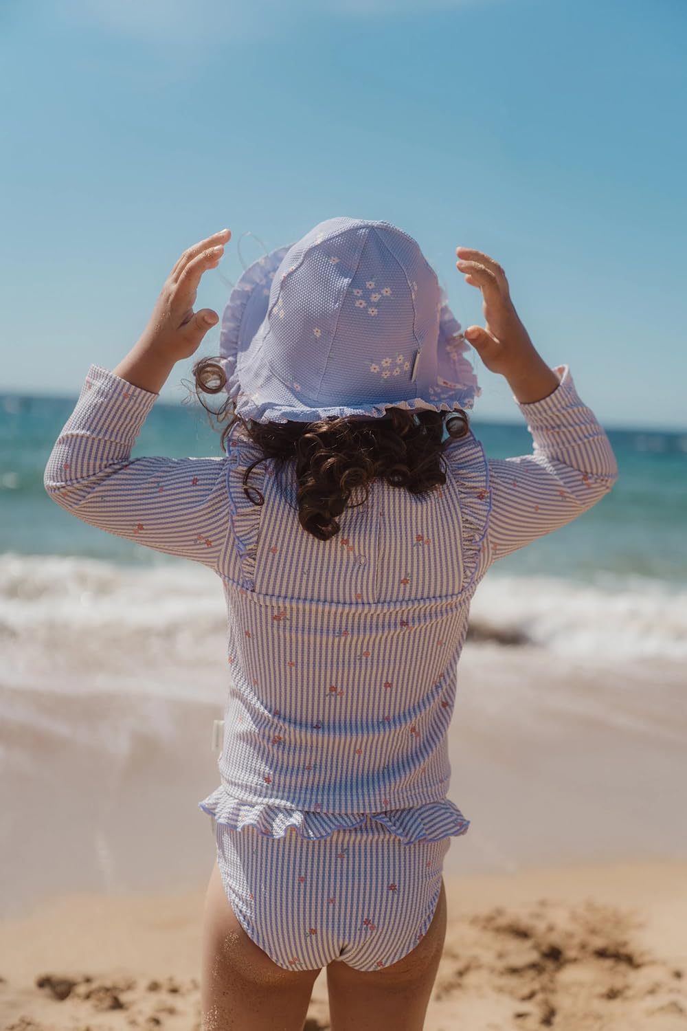 Little Dutch Kinder Badehose - Bikinihose Schwimmhose - mit Rüschen und Streifen - für Mädchen - Dreamy Stripes - lila (Gr. 98/104)