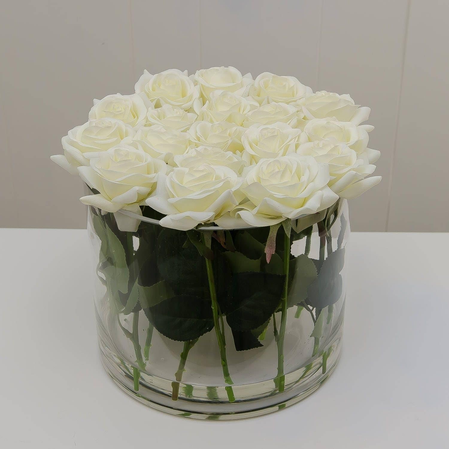 Centro de mesa de rosas artificiales para decoración del hogar y fiestas, lujoso arreglo floral blanco para boda y sala de estar