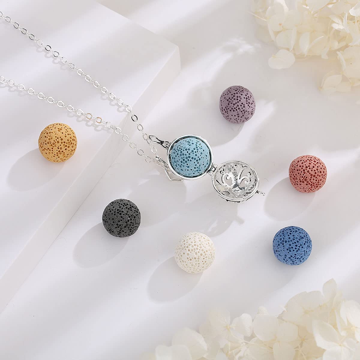 EUDORA Harmony Ball Collana Aromaterapia Ciondolo con Oli Essenziali per Donna, Collana con Diffusore Regalo di Gioielli per Ragazze con 7 Pezzi di Pietra Lavica, 24 Pollici