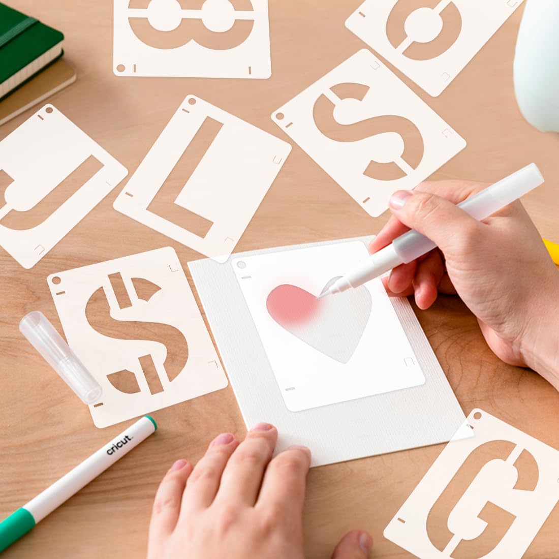 42 Pcs Pochoir Lettre Alphabet,15cm Réutilisable Pochoir Lettre,DIY