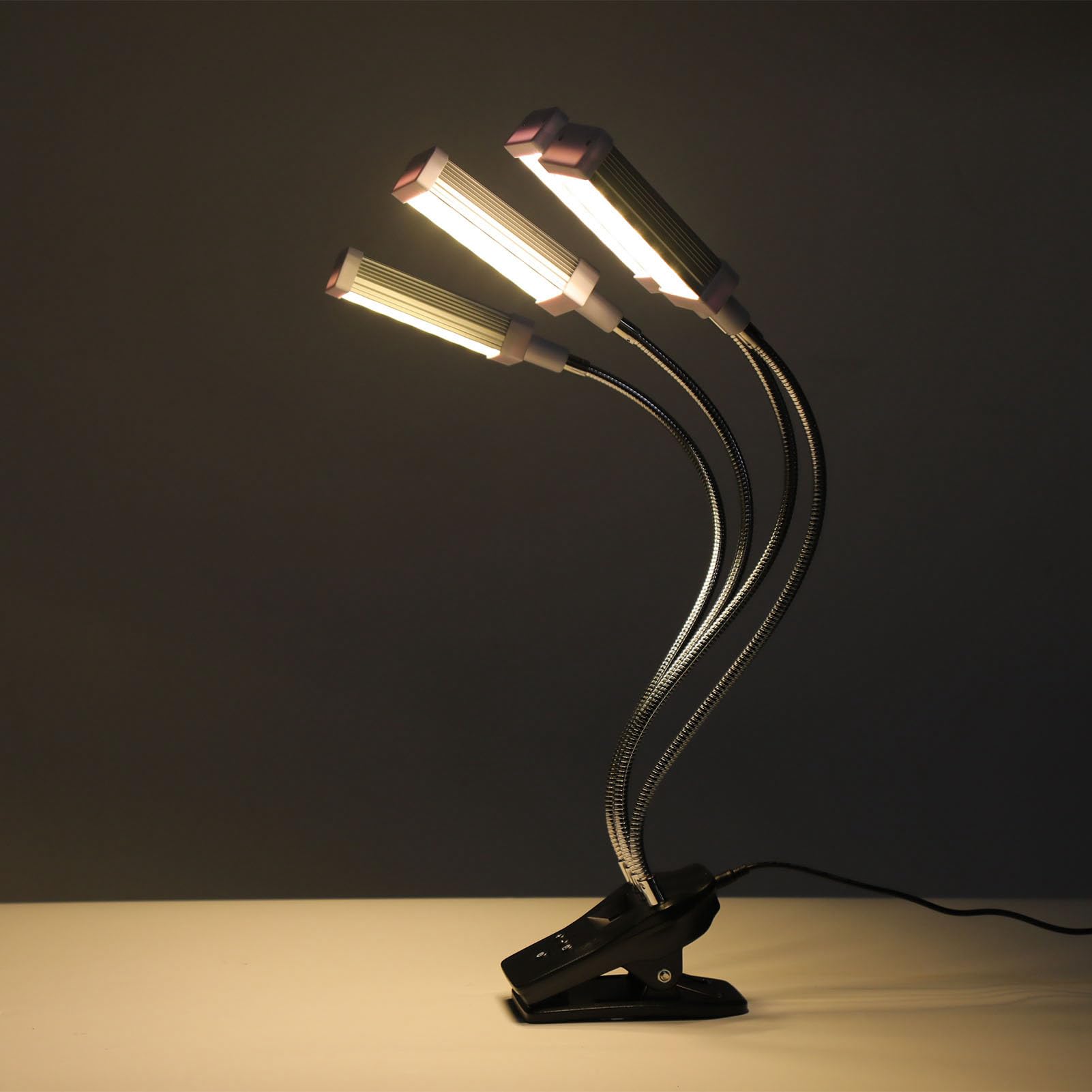 Gonetre Luce per la crescita delle piante, 96 W, 4 teste, spettro completo