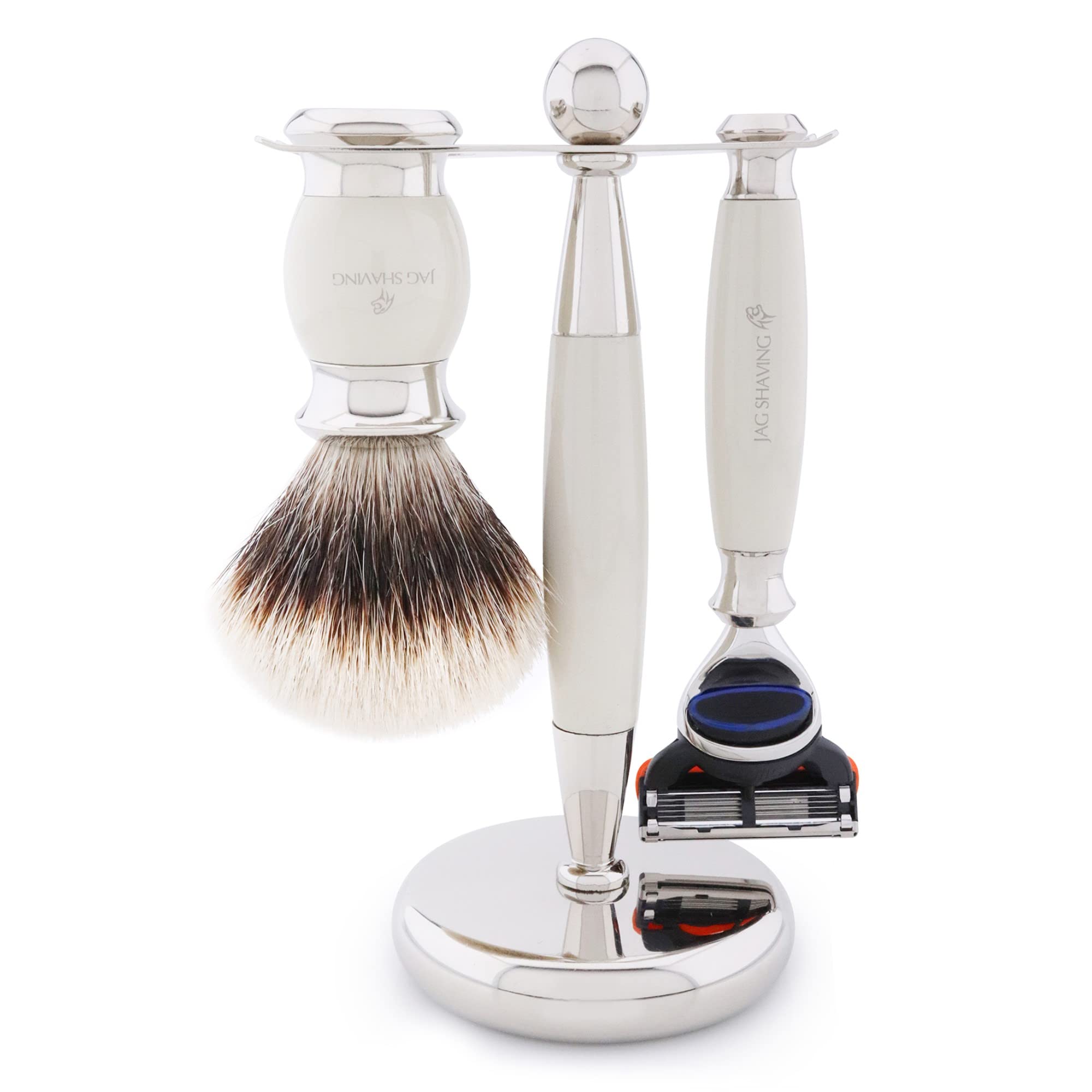 Jag Shaving Zestaw do golenia – 4-częściowy zestaw do golenia – JAG's LEE Range – szczotka do golenia z włosia borsuczego – 5-krawędziowe ostrza do golenia – miseczka do golenia – stojak do golenia – zestaw upominkowy w kolorze kości słoniowej