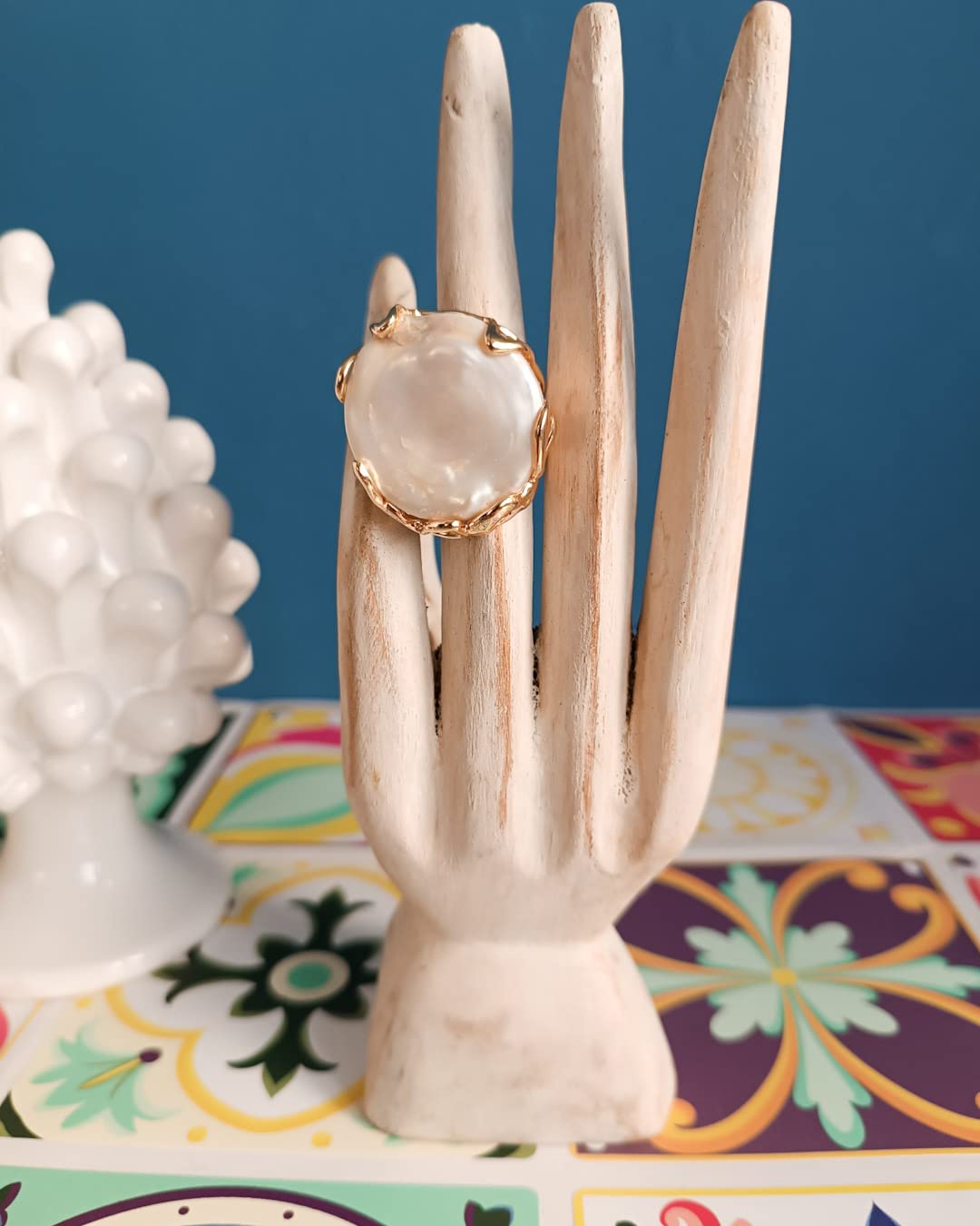 Anello Artigianale in Ottone con Perla Barocca Piatta