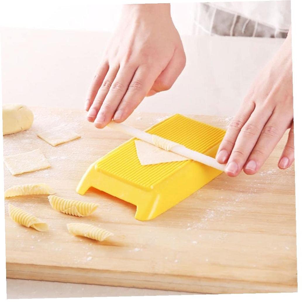 Froiny 1pc Spaghetti Macaroni Pasta Board Kid Food Supplement Making Plastic Mold Creativity Kitchen Tool
